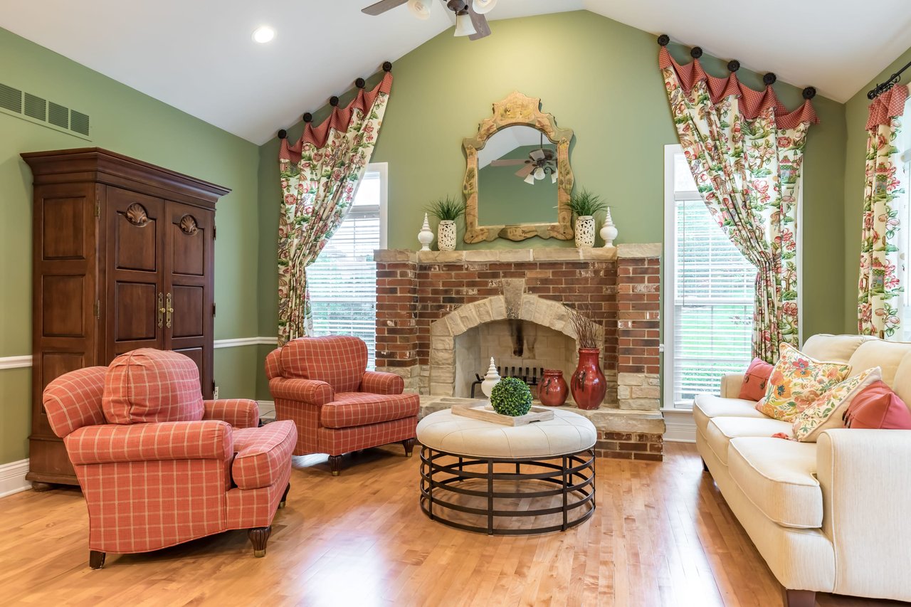 Newer Construction and Oh So Close to Chesterfield Amenities