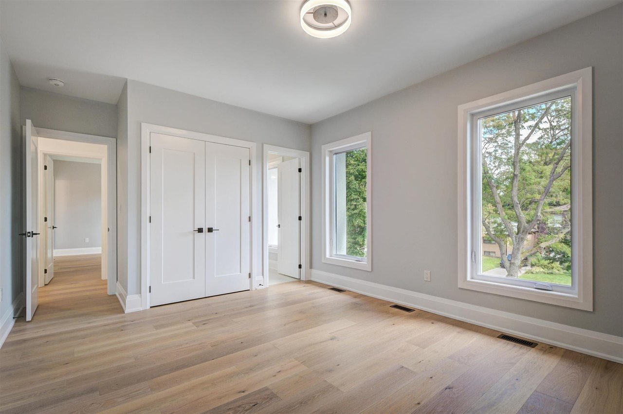 58 Bethune Blvd