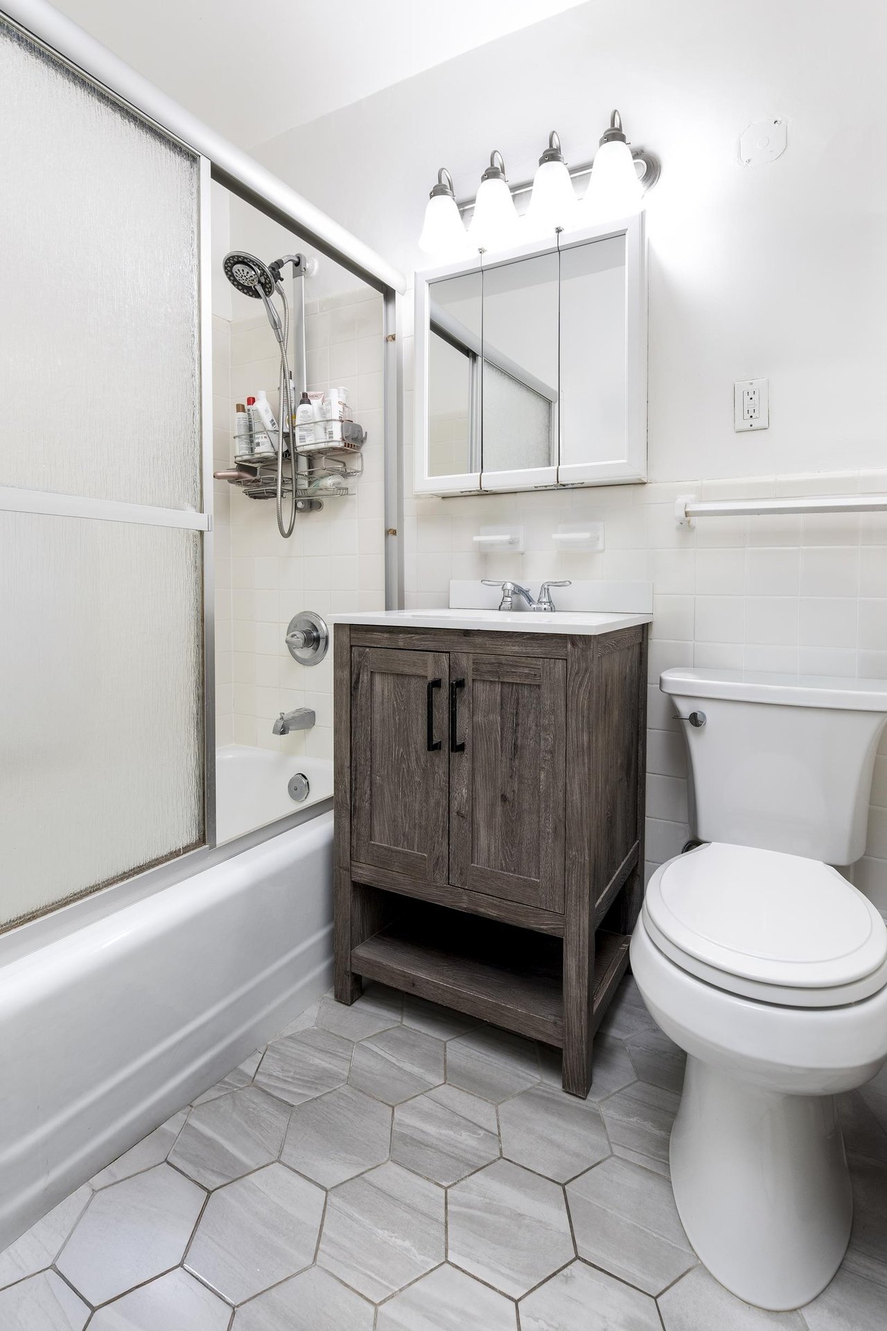 400 East 85th Street, Apt 11G