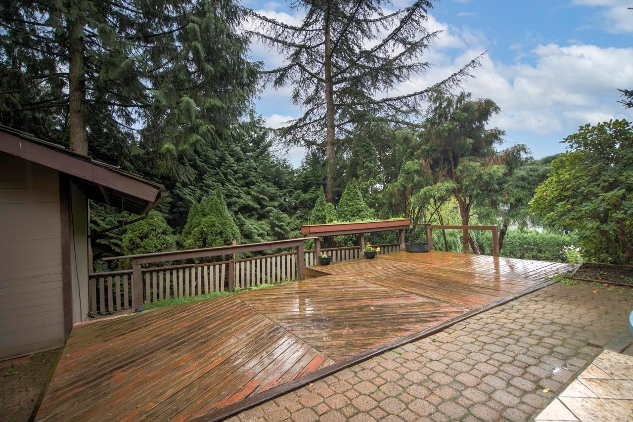 1305 Charter Hill Dr