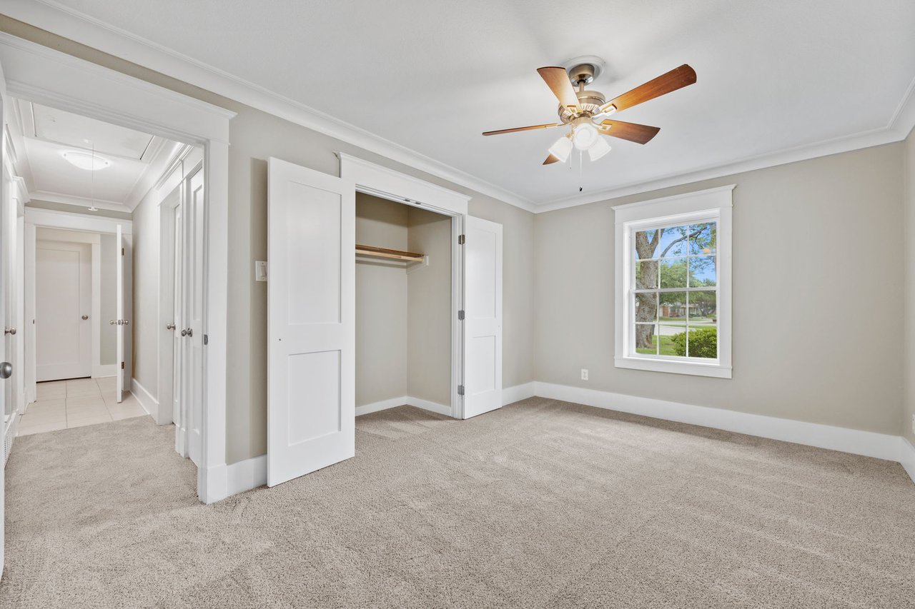 2912 Ashbury Drive
