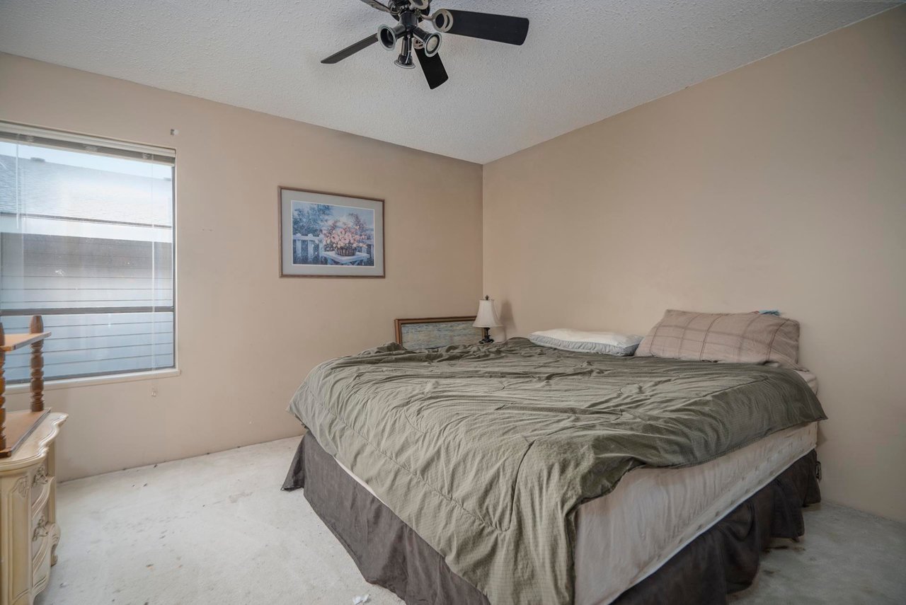1305 Charter Hill Dr