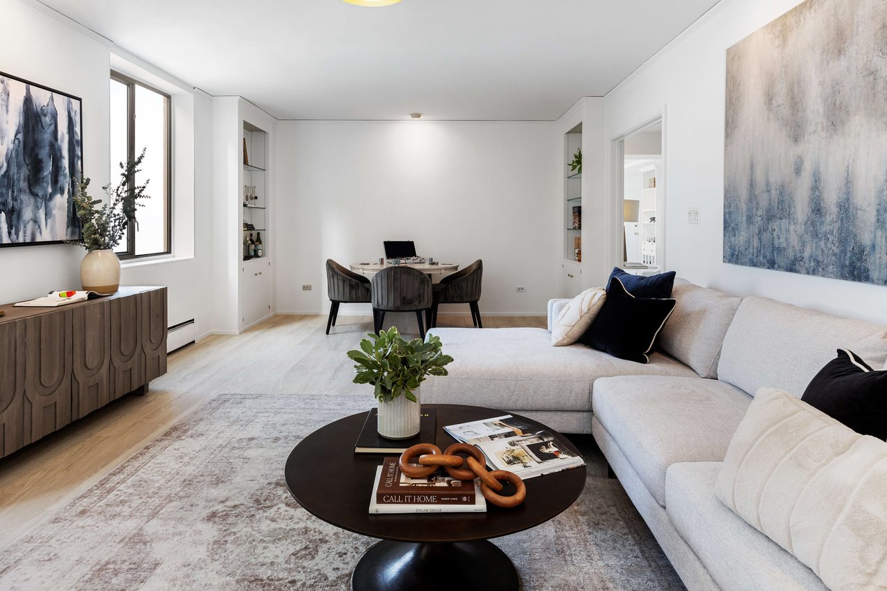 Three Bedroom Apartment With Golden Gate View