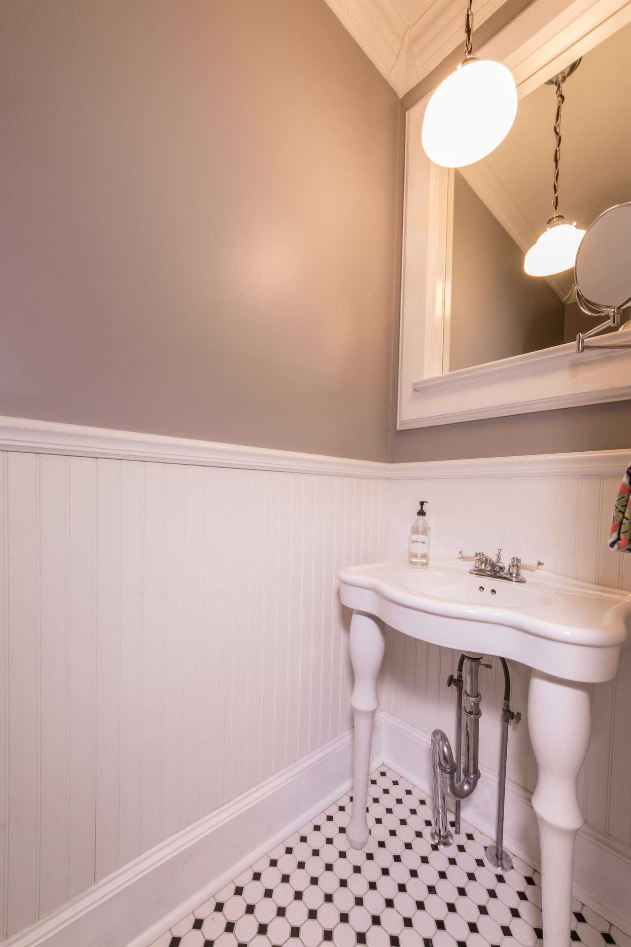 A CWE Historic Home on Cobblestone Pershing Place