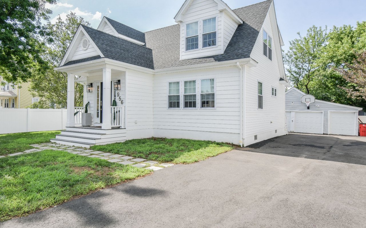 956 Oldfield Road