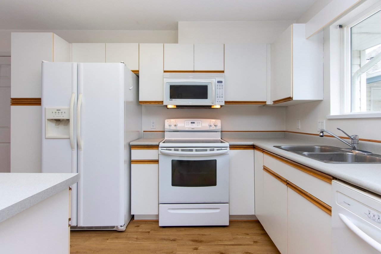13-1201 Pemberton Ave