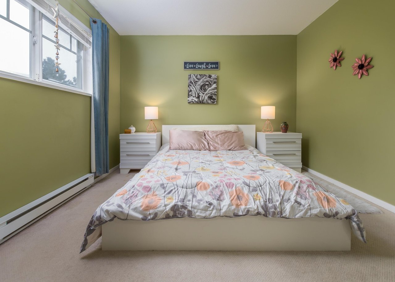 69-1821 Willow Cres