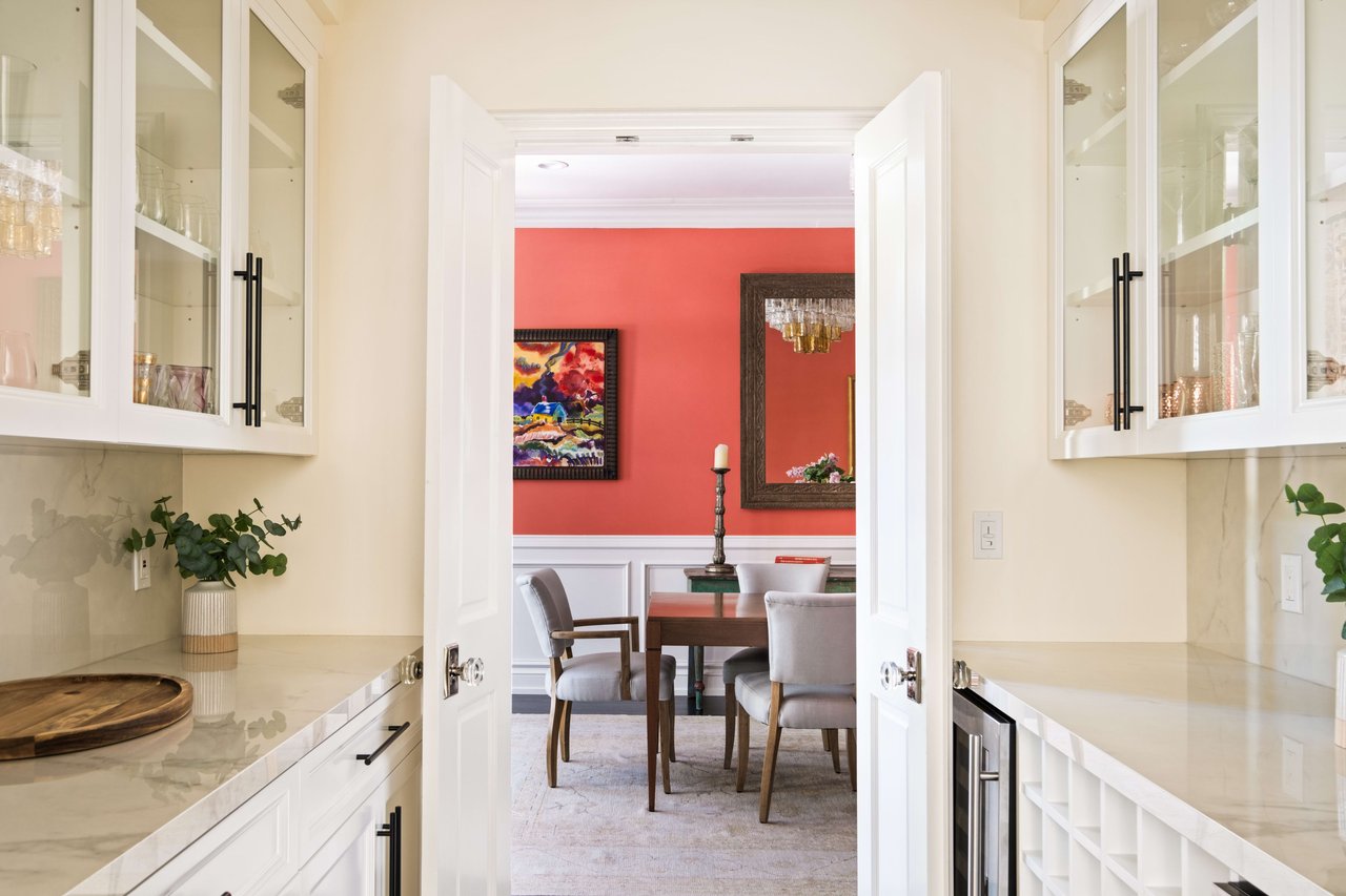 16659 Ashley Oaks, Encino