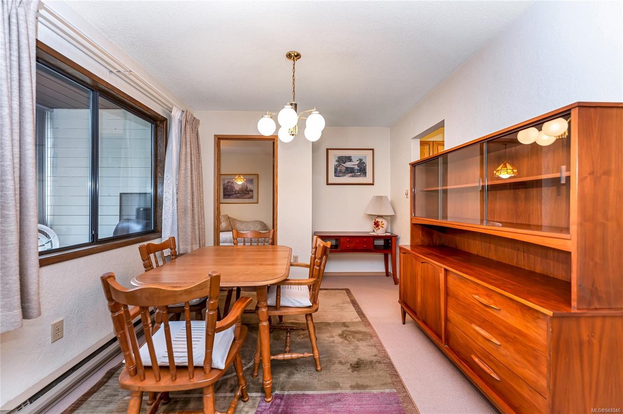 202-71 Gorge Rd