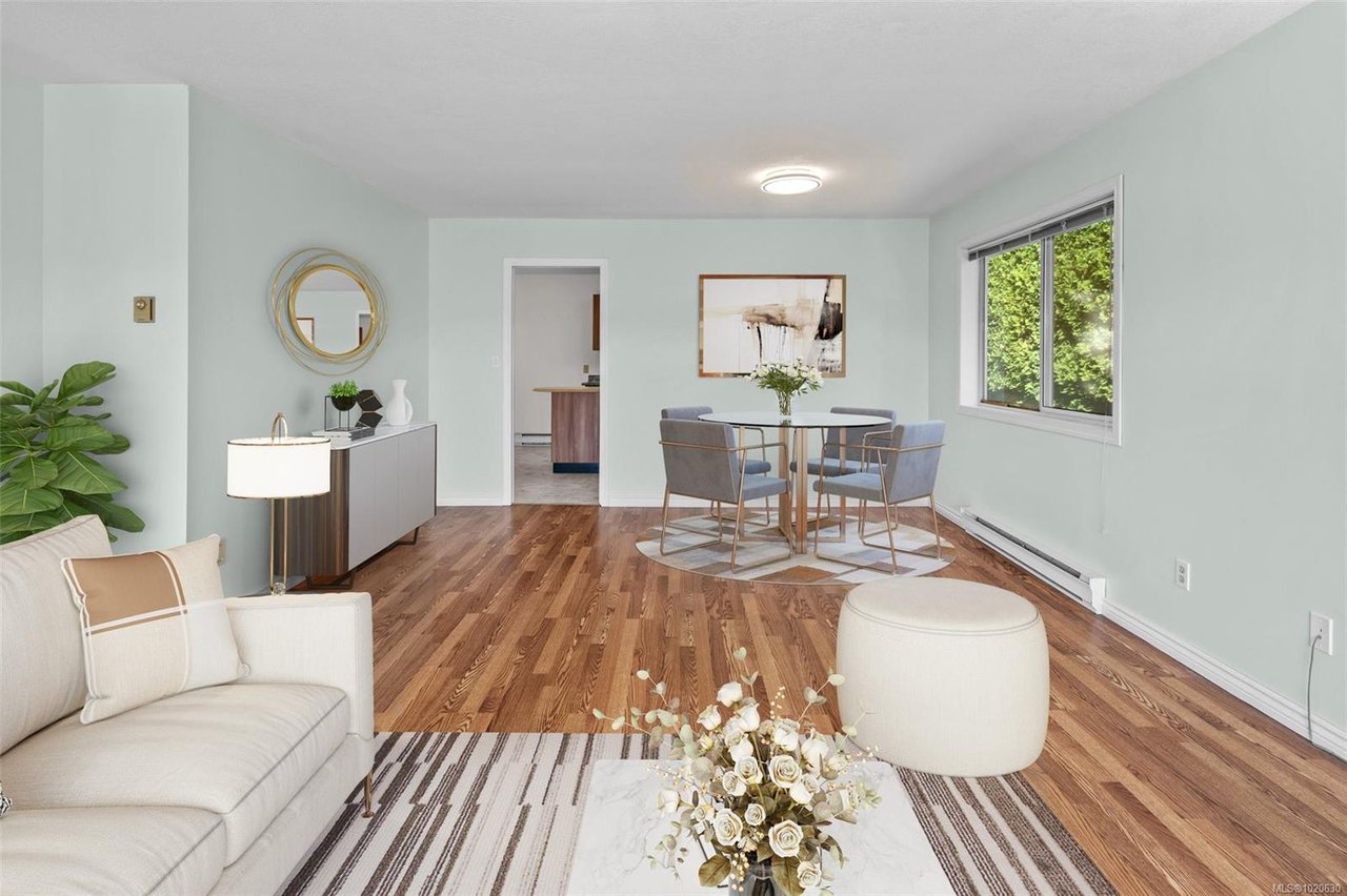 4243 Panorama Dr