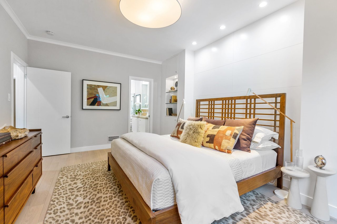 228 Mallorca Way