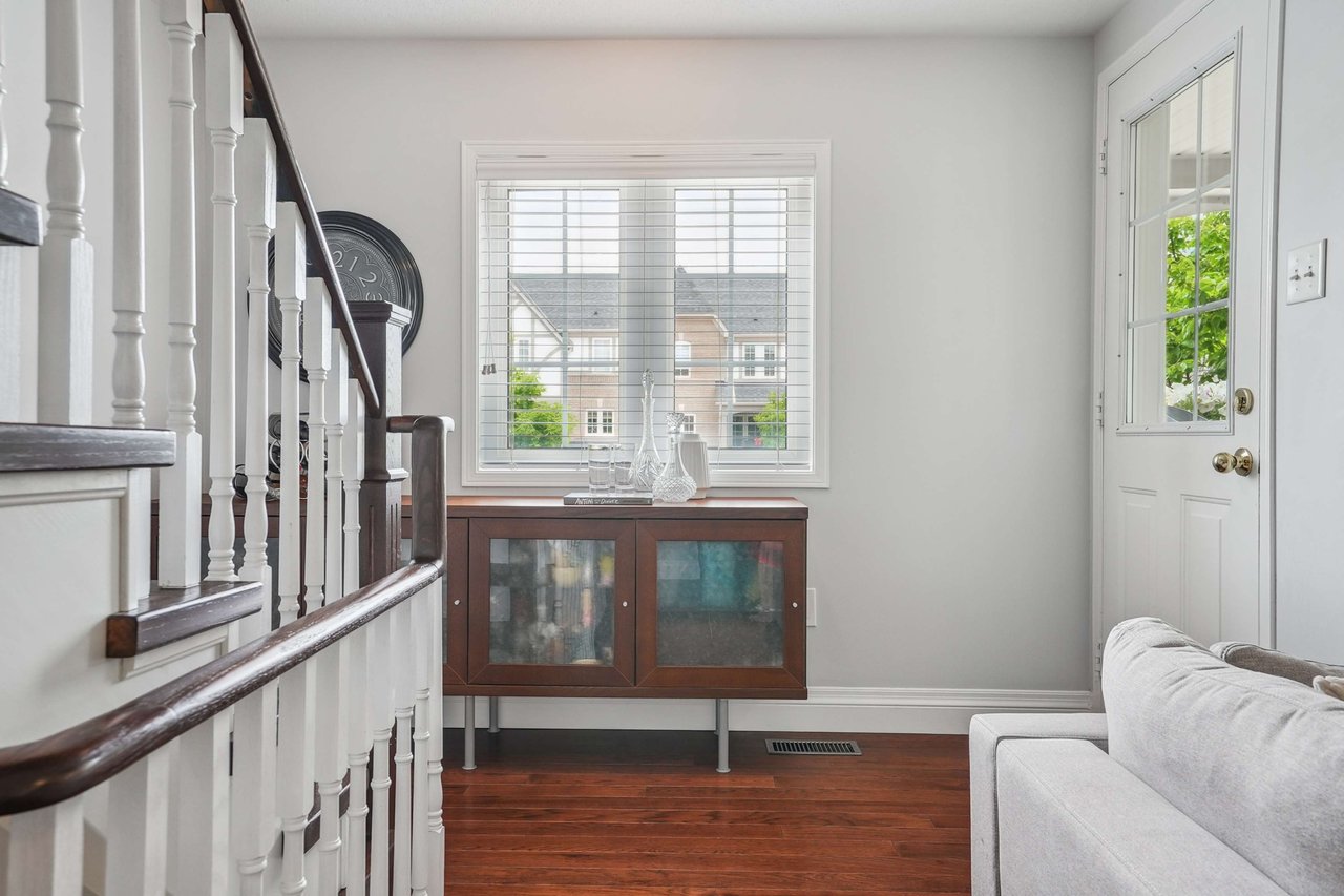 2-2360 Parkhaven Boulevard Unit: 2