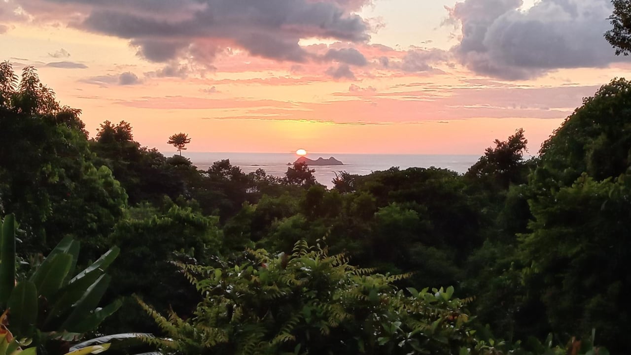 Balinese Style Oceanview Villa, Uvita, Puntarenas