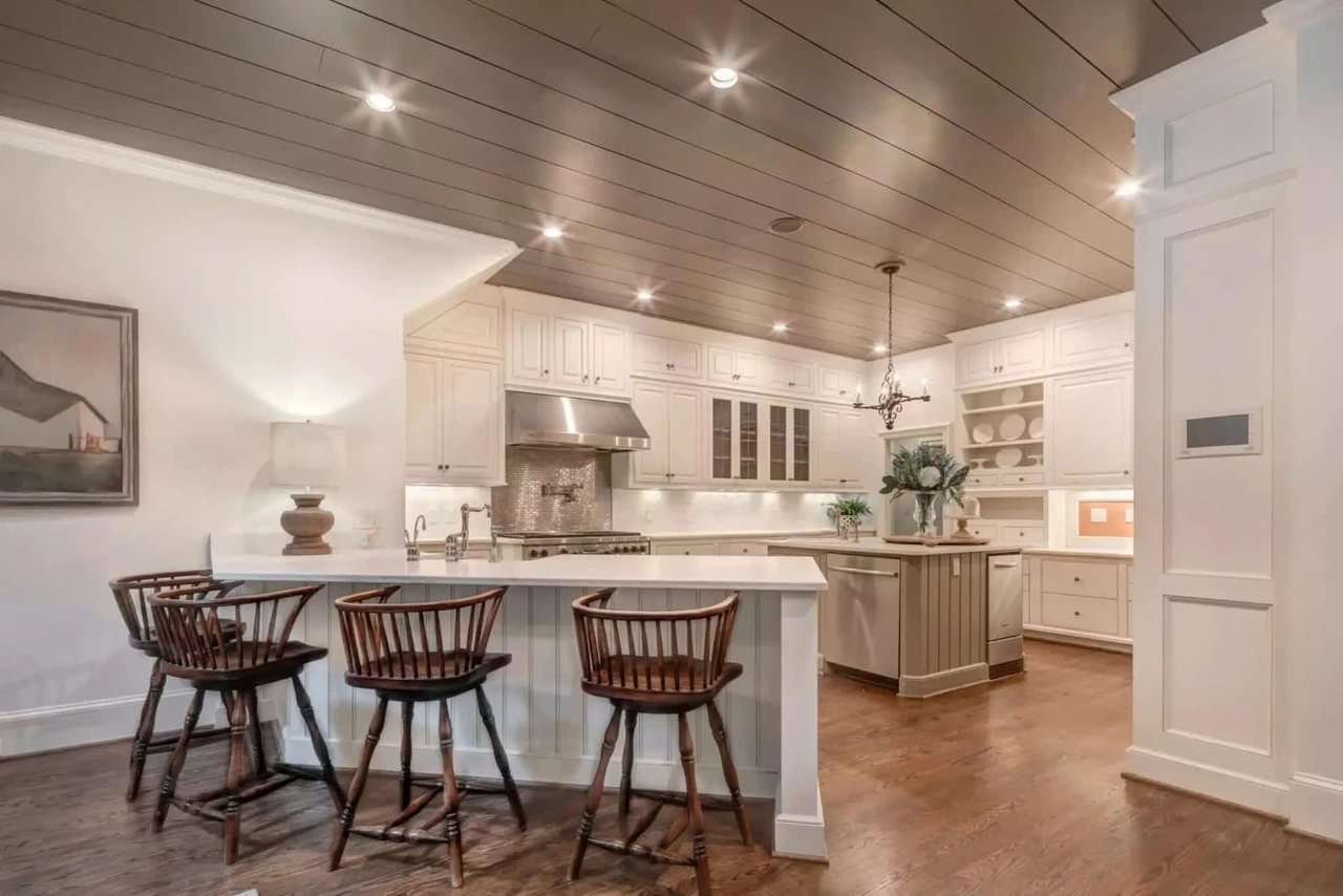 Secluded Estate in Coveted Tuxedo Park