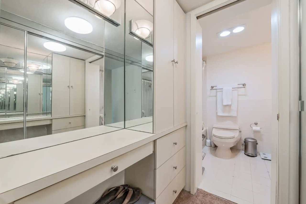 1600 S Bayshore Lane # 5B