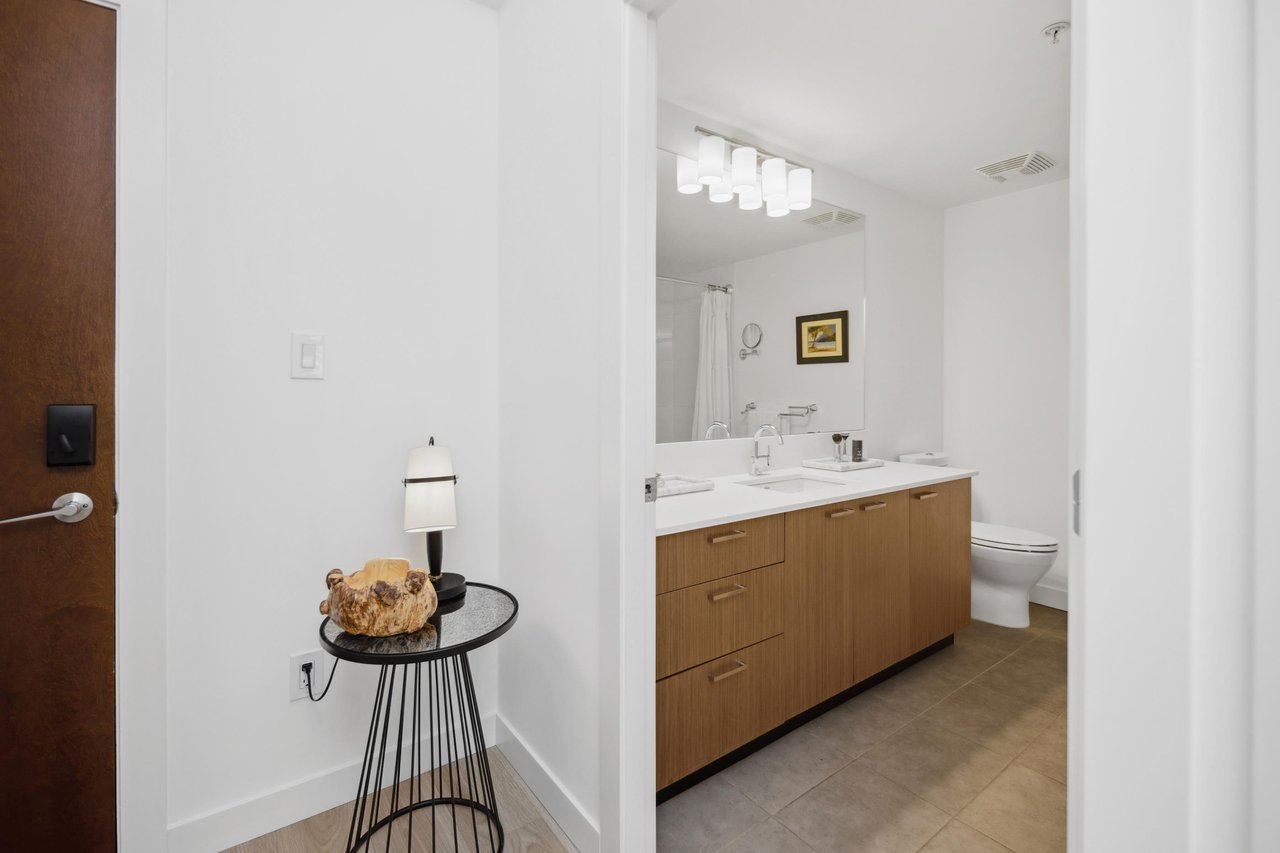 512-221 Union St