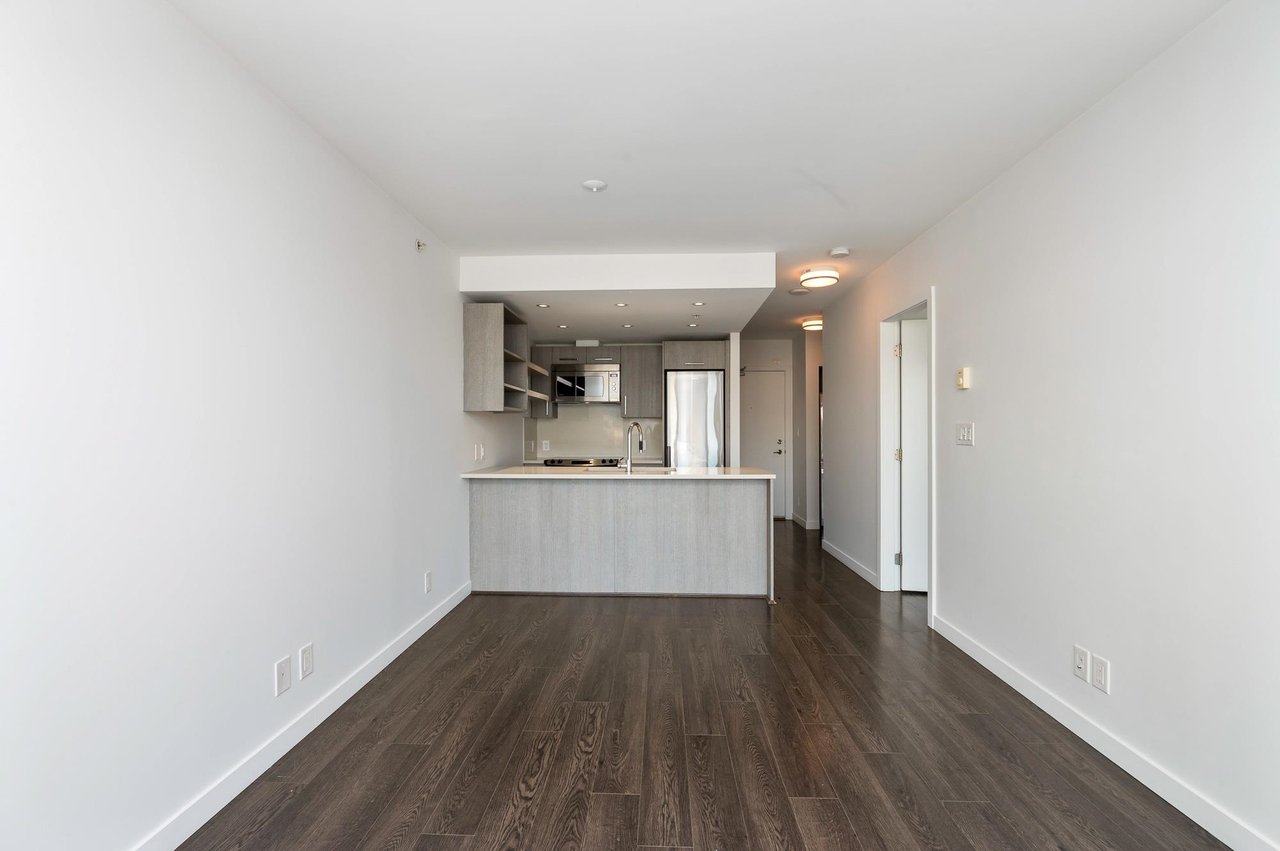 356-955 E Hastings St
