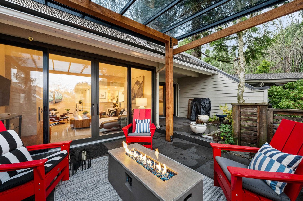 25-4957 Marine Dr