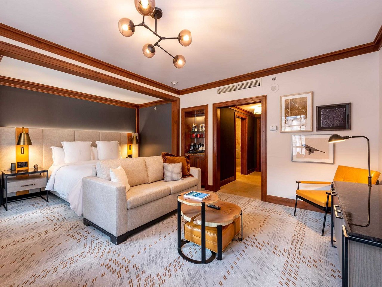 557-4591 Blackcomb Wy