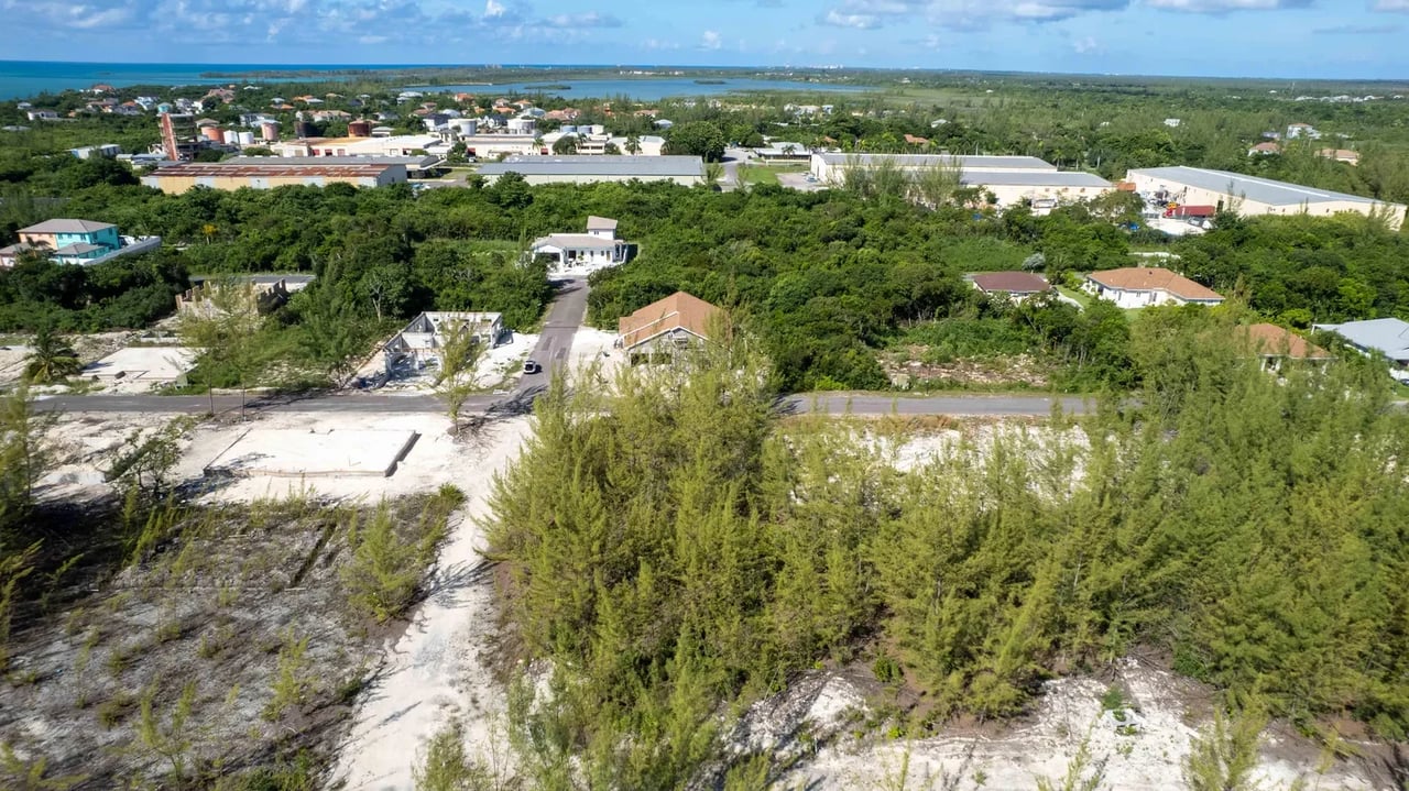 Single Family Lot in Southern Seas