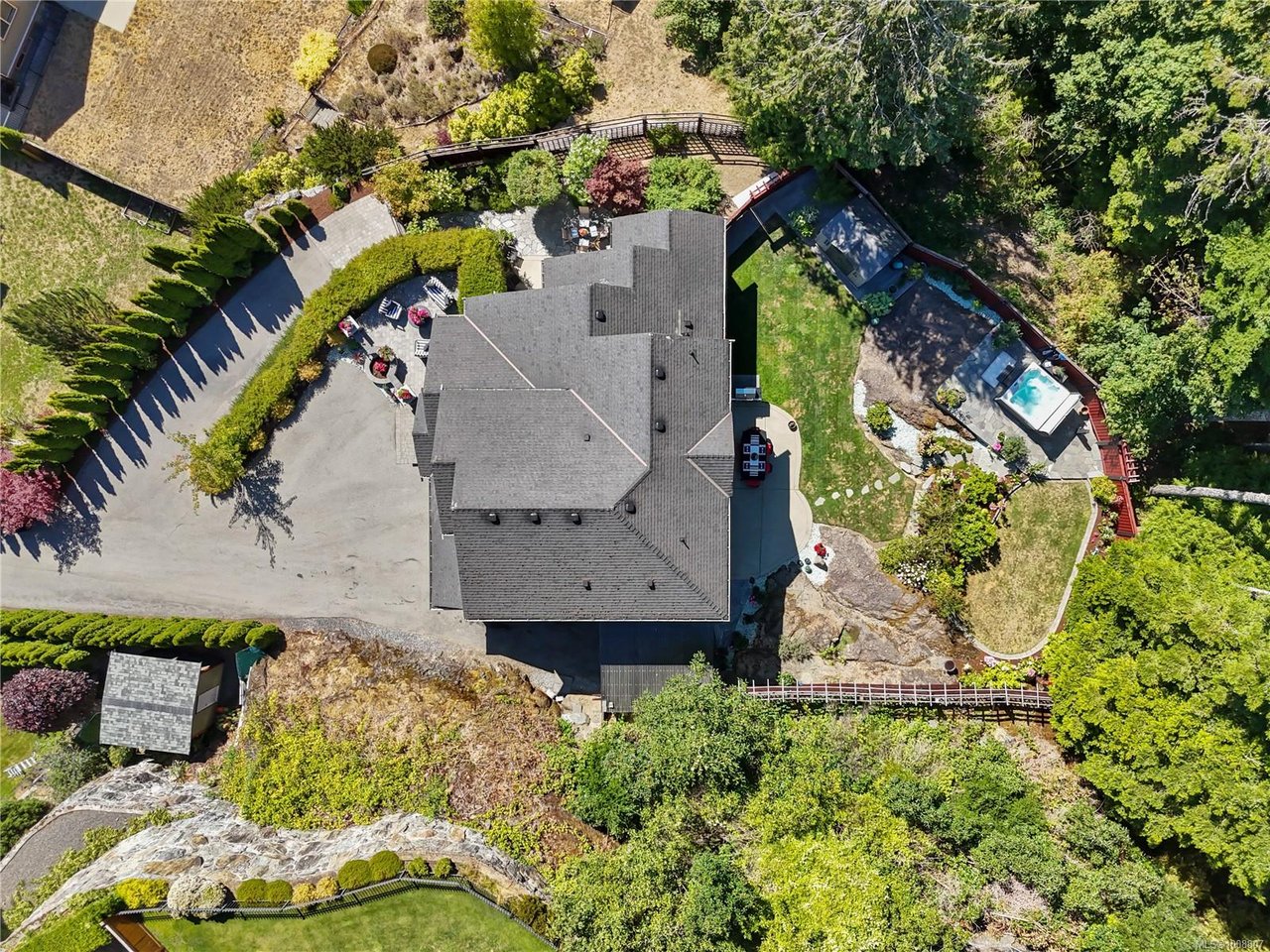 630 Granrose Terr, Colwood