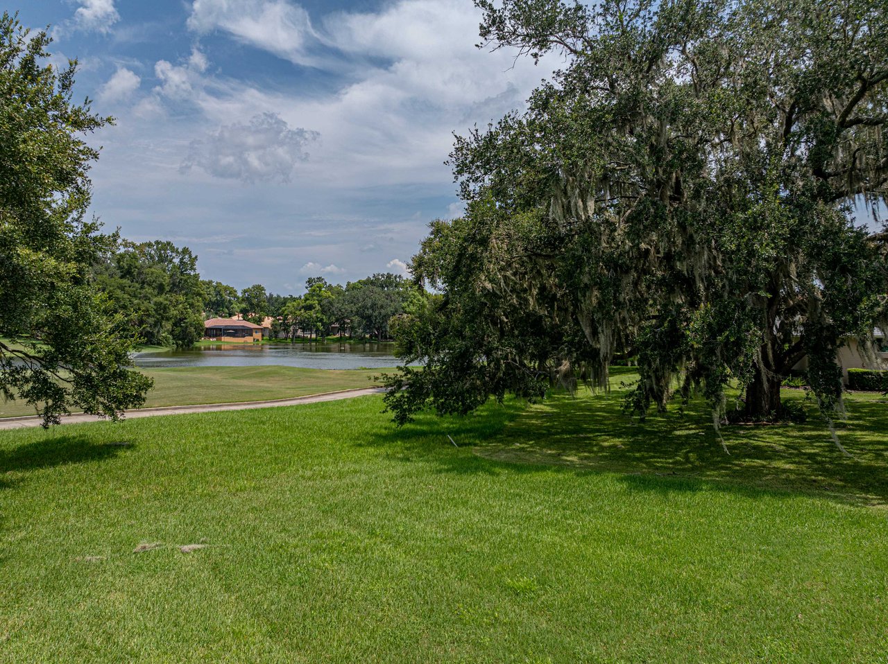12427 FOREST HIGHLANDS DR