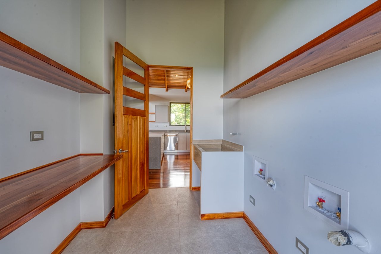 Waterfall, 3 Bedroom Ocean View Dream Home