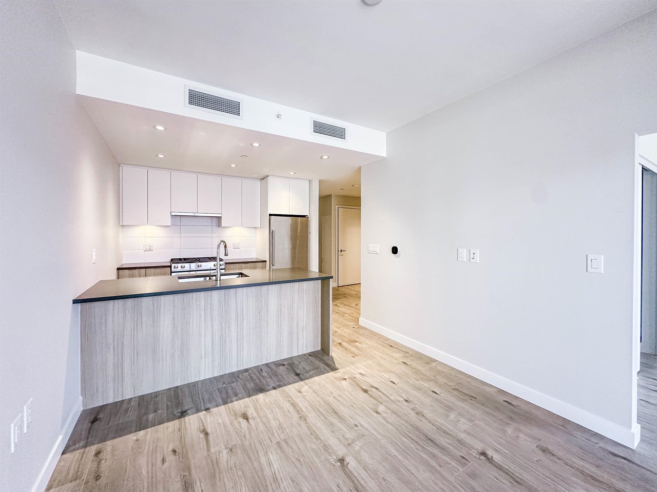 1005-3430 E Kent Ave