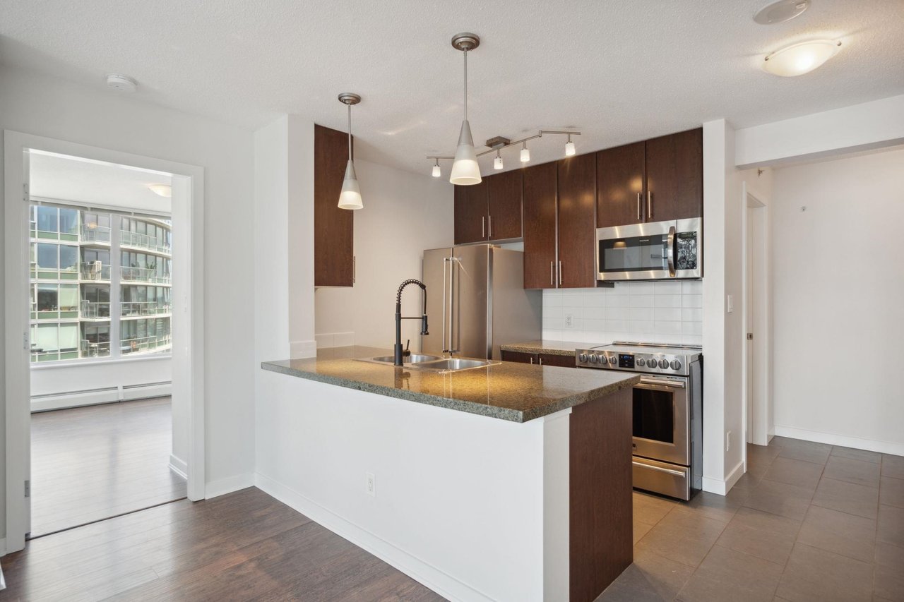 2307-688 Abbott Street, Vancouver