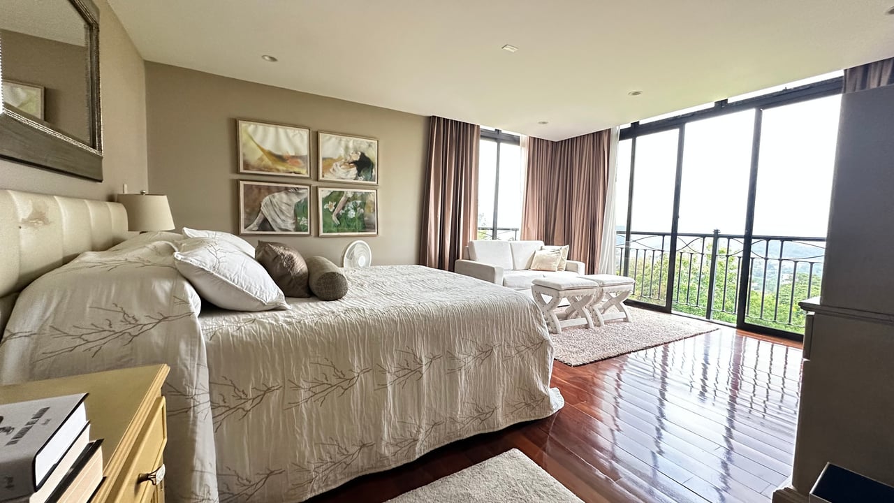 Colonial Luxury Tower Condo, Curridabat, San Jose
