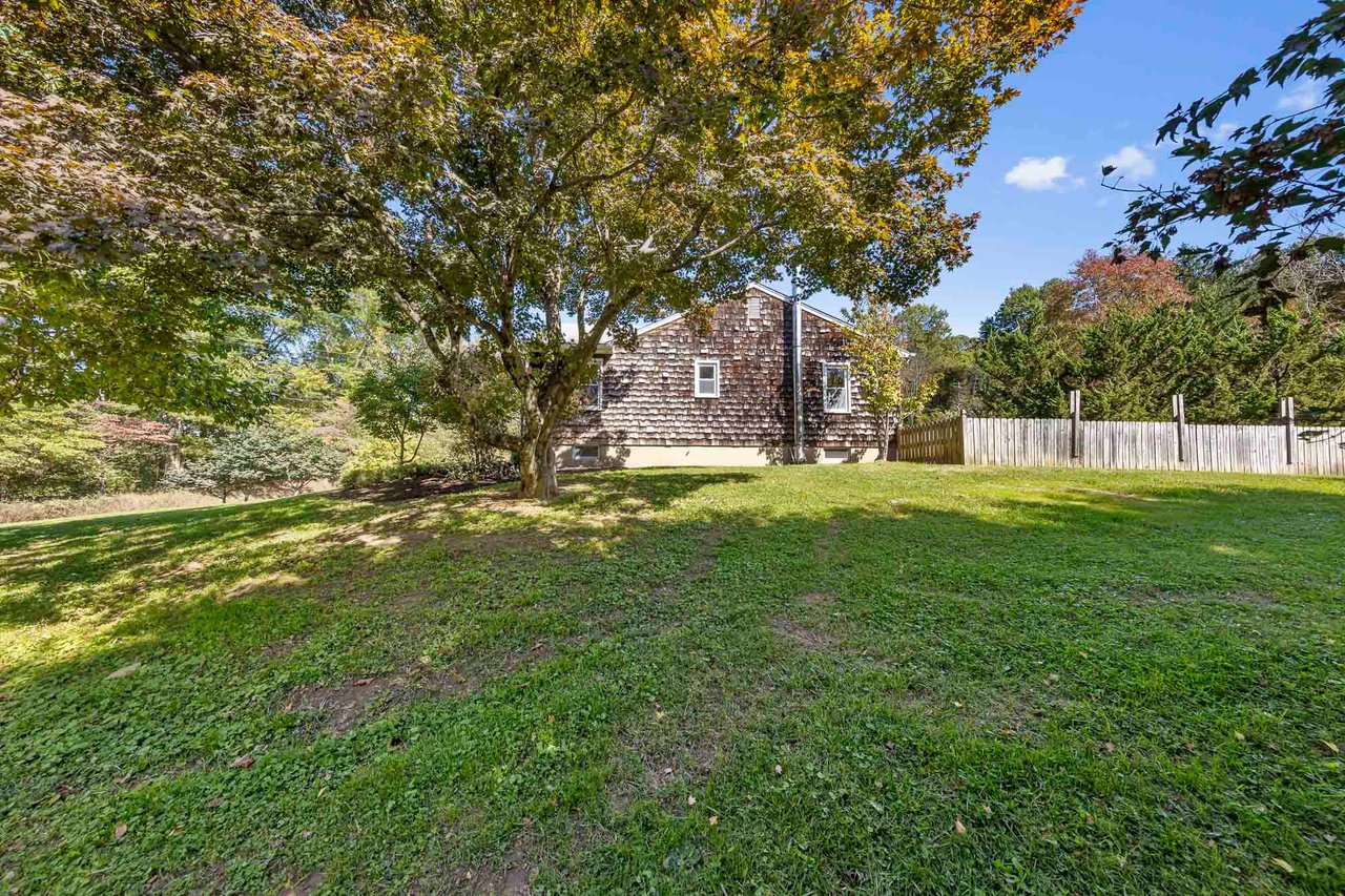 148 Foothill Rd