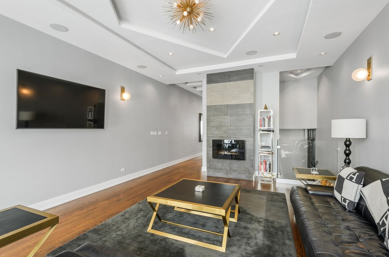 1637 North Campbell Avenue