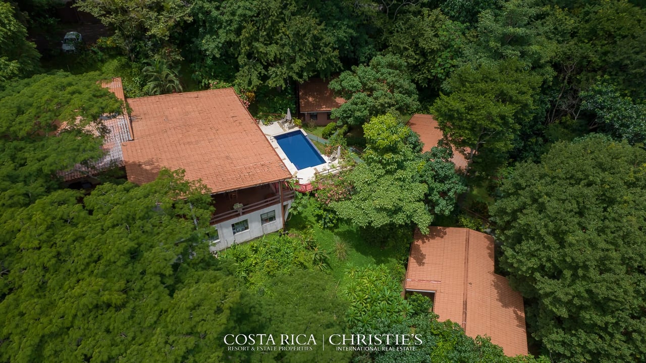 Eco-retreat and Wellness Center Amatierra