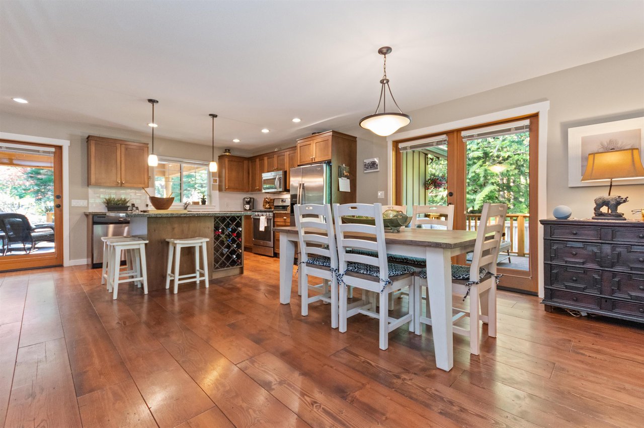 1907 Ravenwood Trail