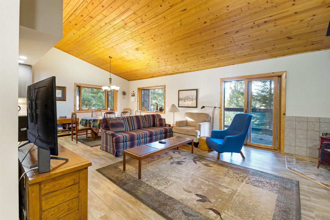 2729 Sproatt Dr