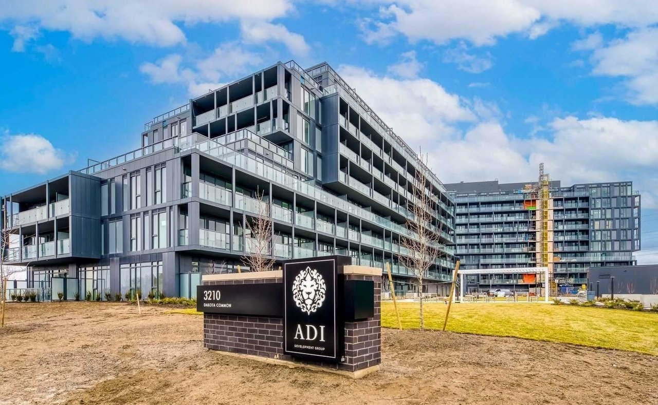 3200 Dakota Common, Unit B903