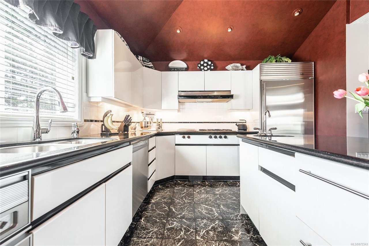 24-108 Aldersmith Pl