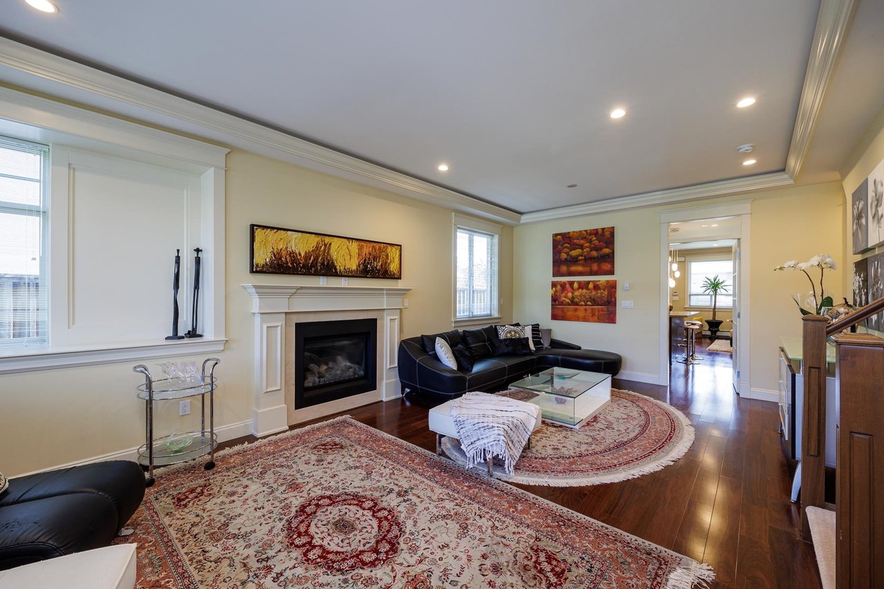 335 E 15th Street, North Vancouver