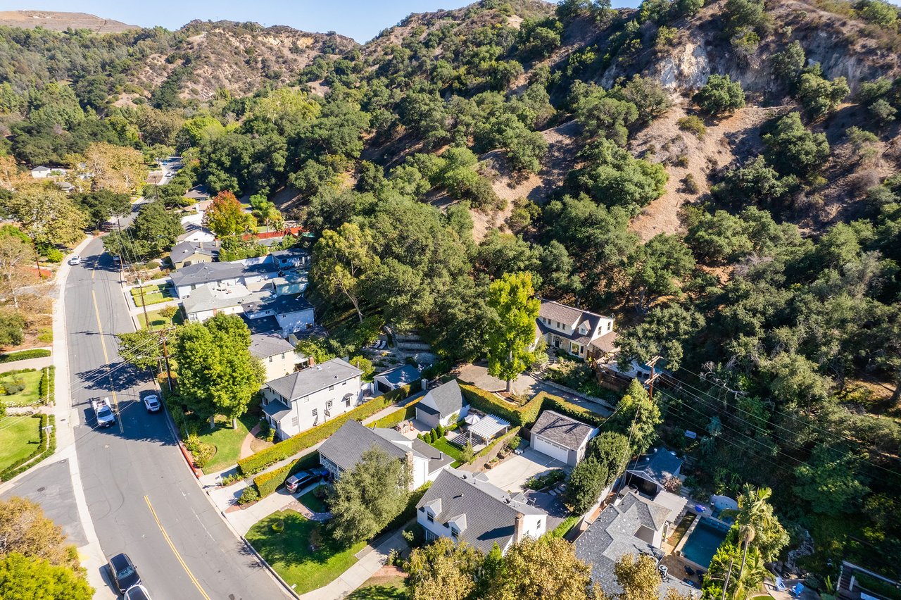 Cape Code Compound in Glenoaks Canyon