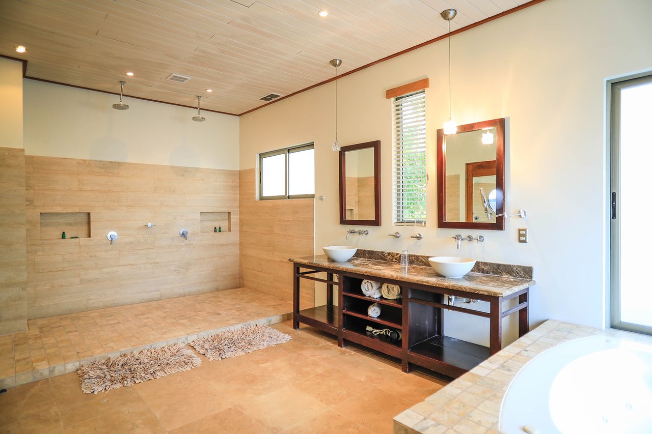 Luxury Ocean View Home, Santa Teresa, Puntarenas