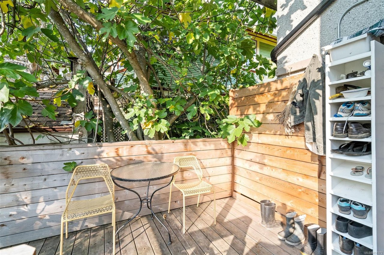 2632 Fernwood Rd