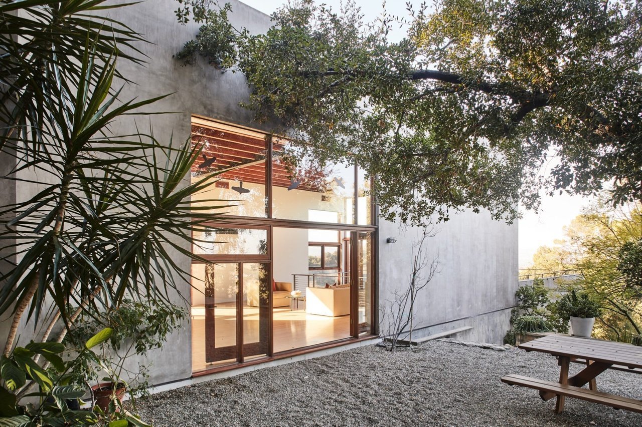 3201 Coldwater Canyon