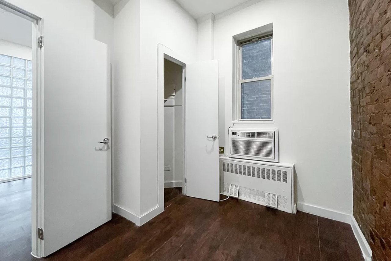 202 East 21st Street, Apt 5-D