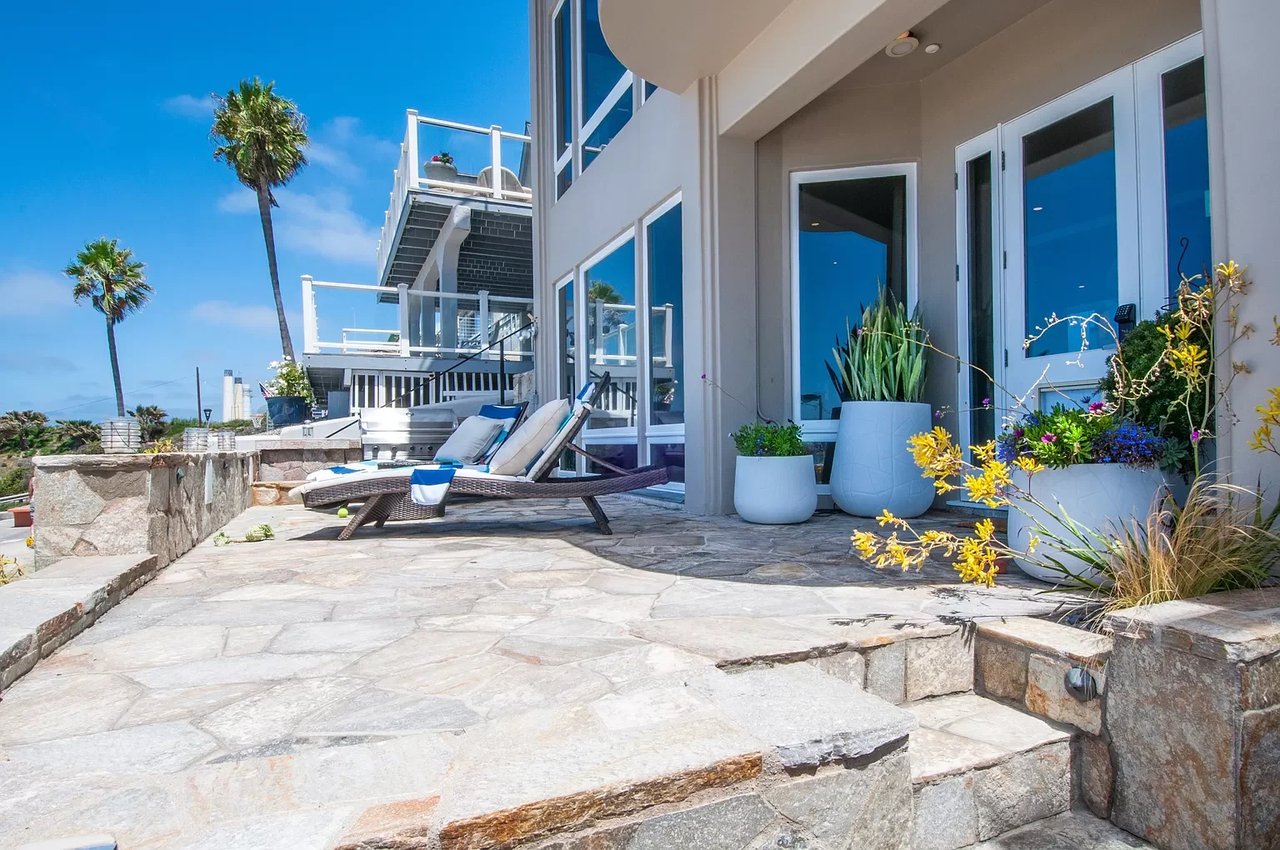 Lease on The Strand