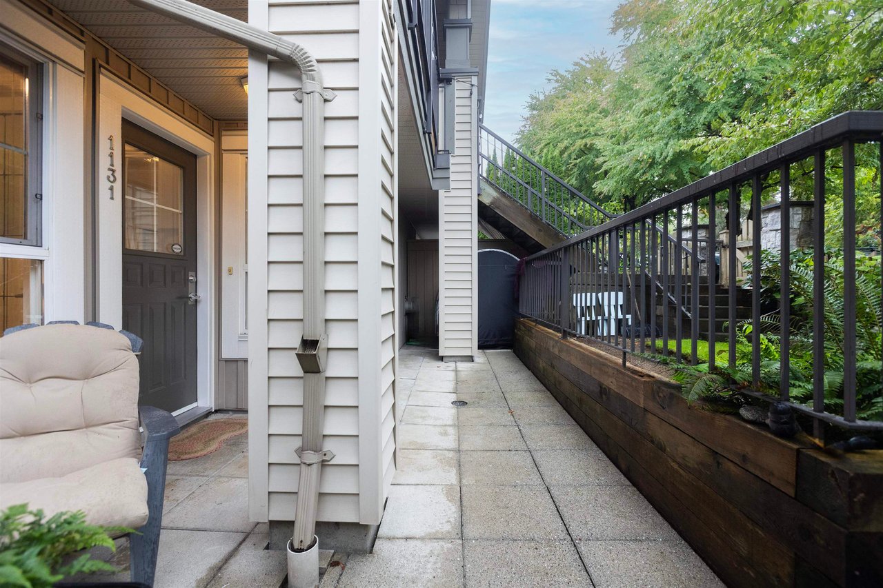 1131 Ross Rd