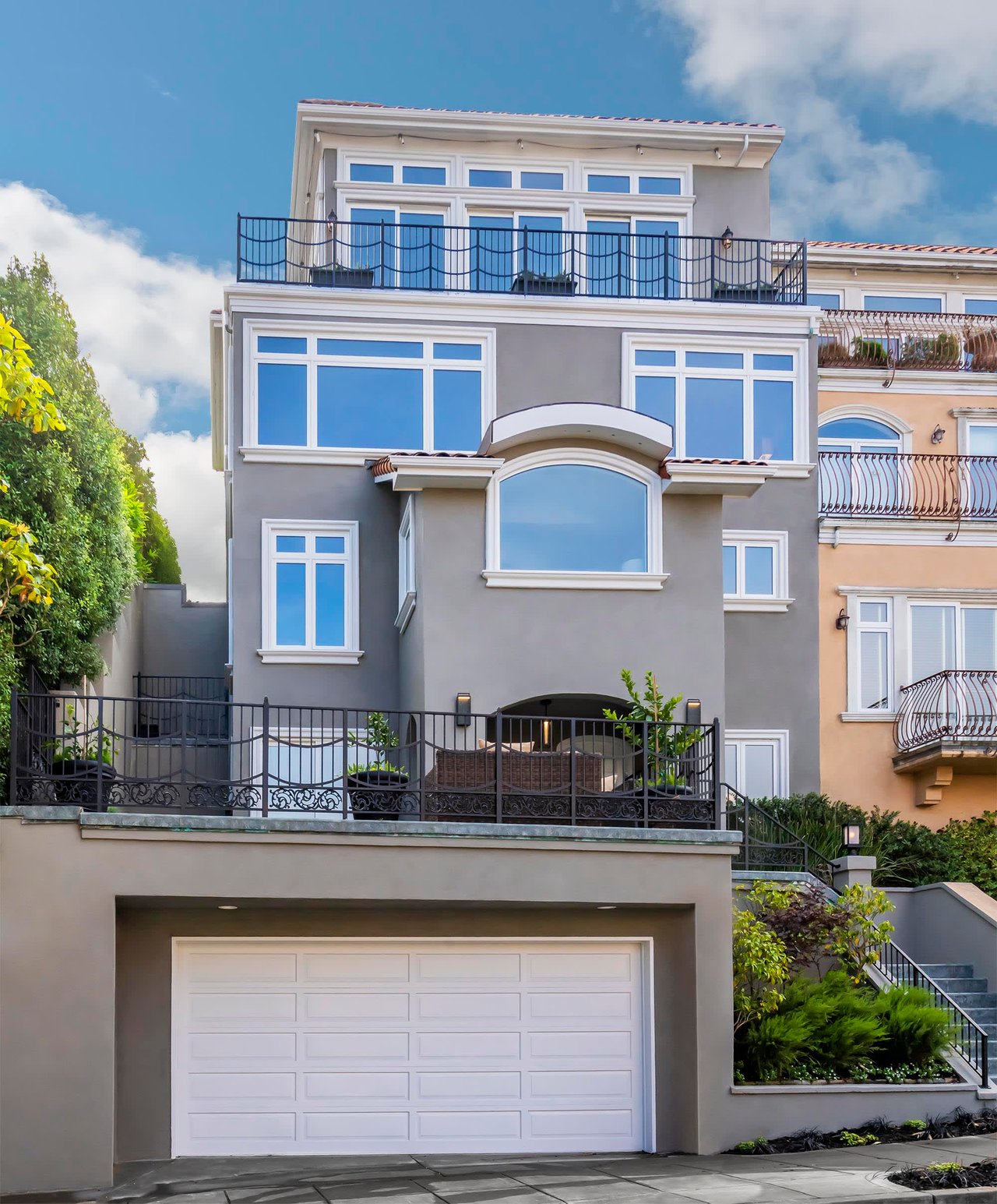3 Clarendon Ave