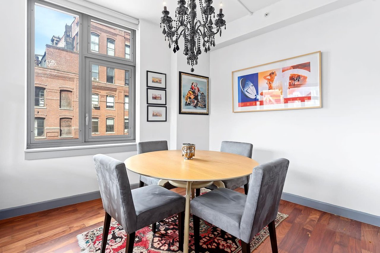 100 Jay St, #8A