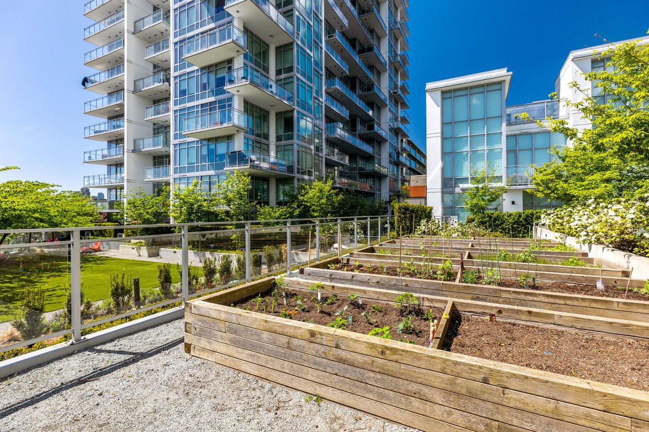 1602-258 Nelson's Court, New Westminster