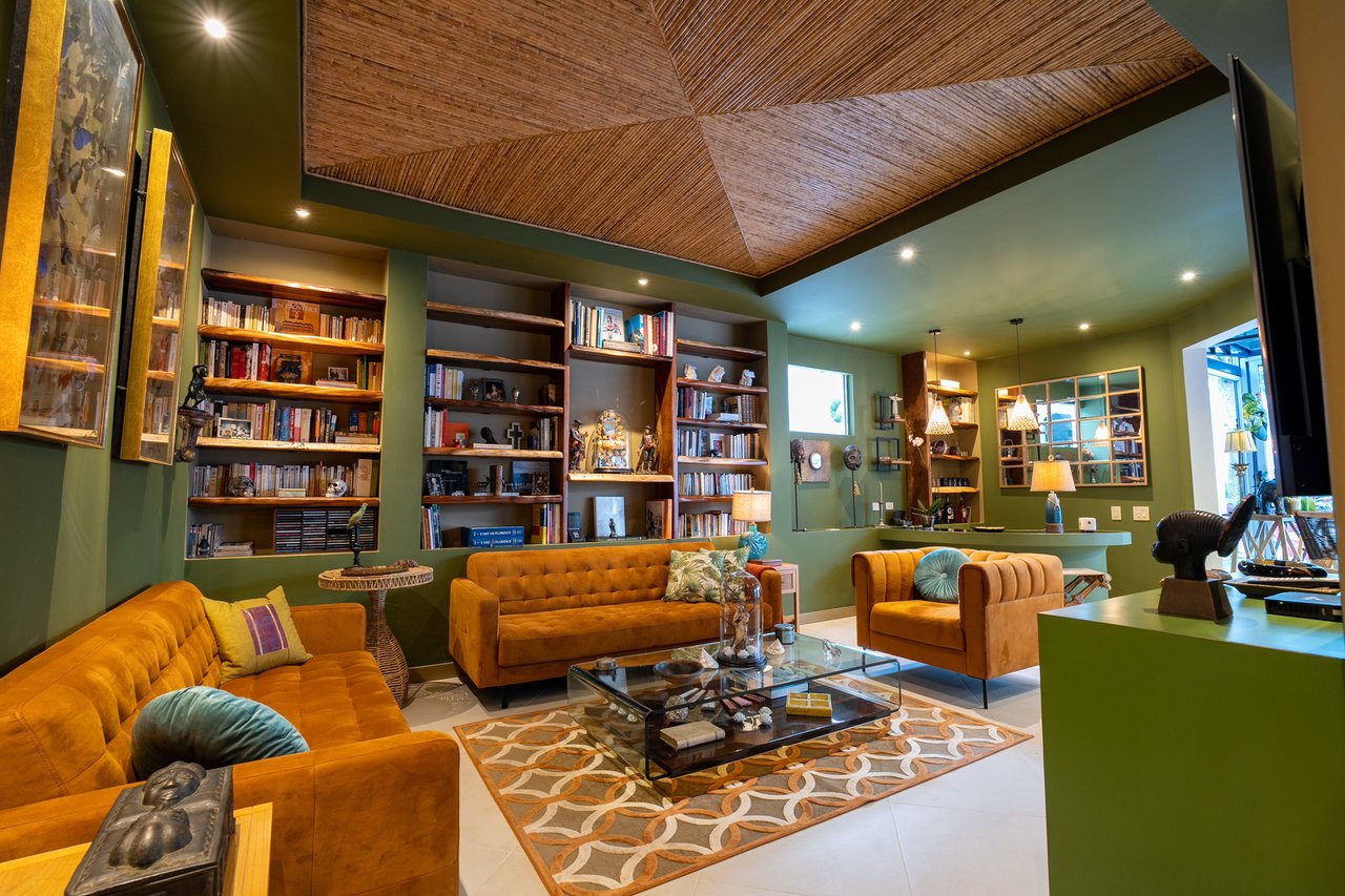 Designer Estate With Sauna, Escazu, San Jose