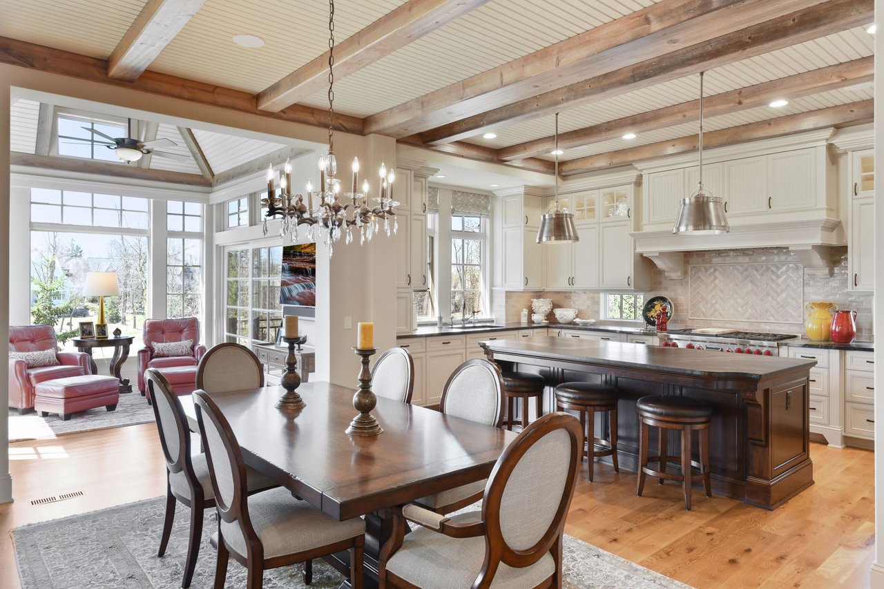 1640 Locust Hills Place, Wayzata